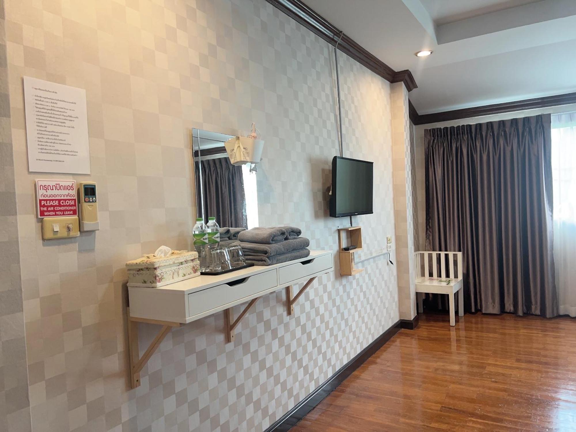 24 Hostel Donmuang Bangkok Bagian luar foto