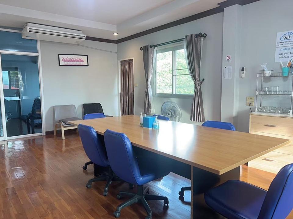 24 Hostel Donmuang Bangkok Bagian luar foto