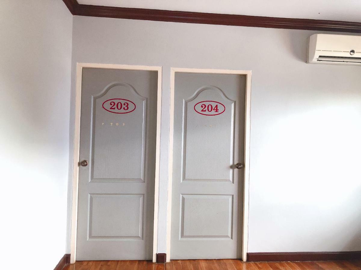 24 Hostel Donmuang Bangkok Bagian luar foto