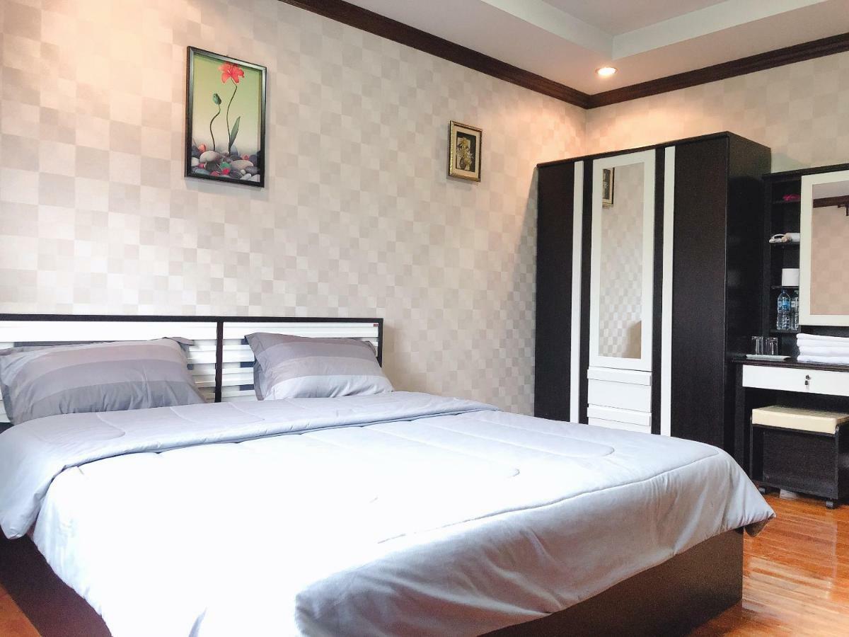 24 Hostel Donmuang Bangkok Bagian luar foto
