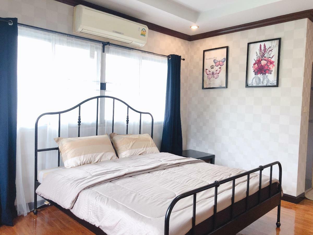 24 Hostel Donmuang Bangkok Bagian luar foto