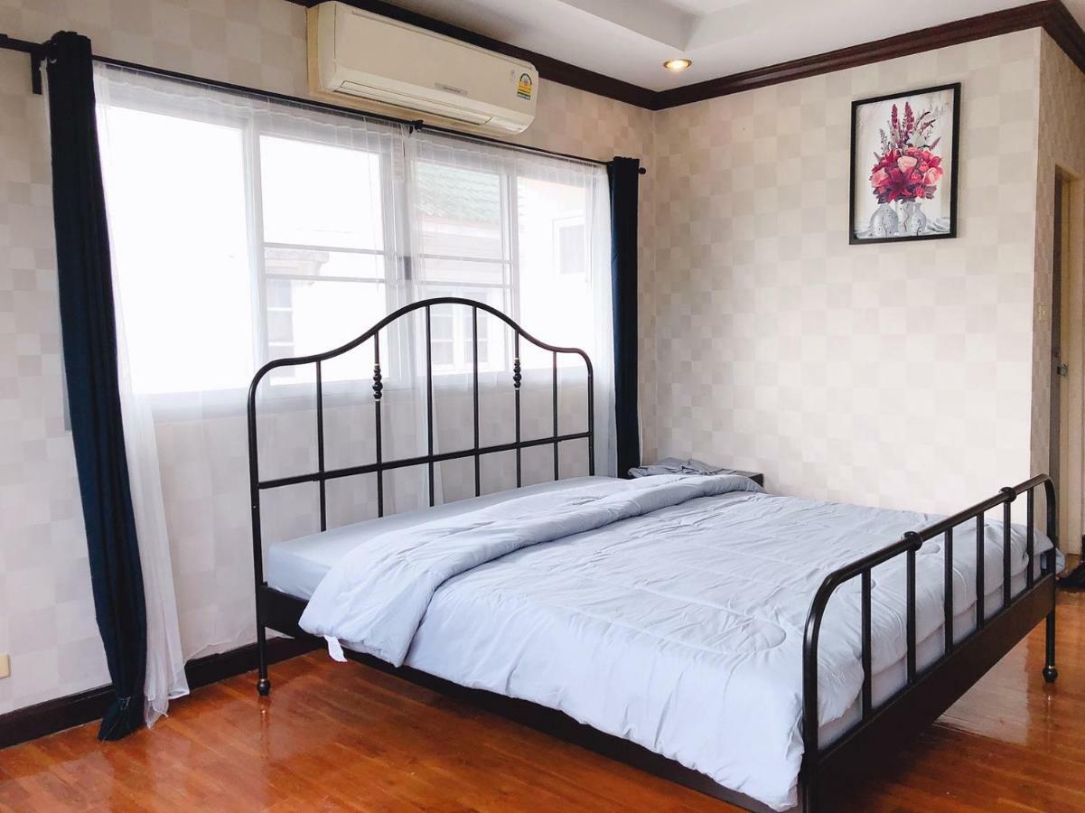24 Hostel Donmuang Bangkok Bagian luar foto